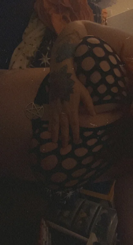 Katiemayxox OnlyFans creator with captivating charm