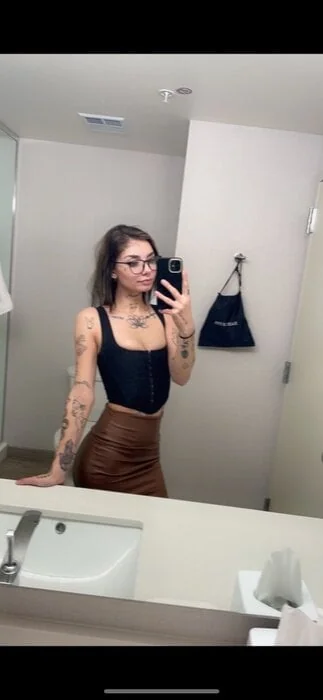 Katyxxx0 OnlyFans creator with engaging content