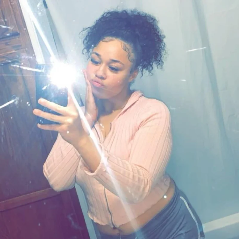 Kayla OnlyFans creator with engaging content