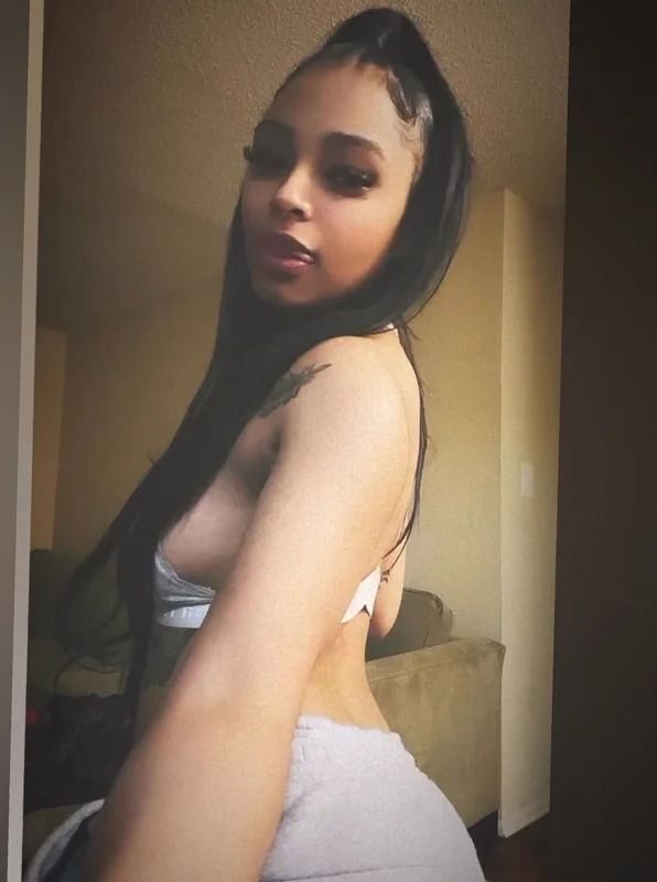 Mckenzie on OnlyFans fitness content creator