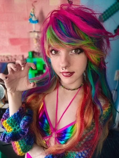 kikideimos OnlyFans sexy emo girlfriend