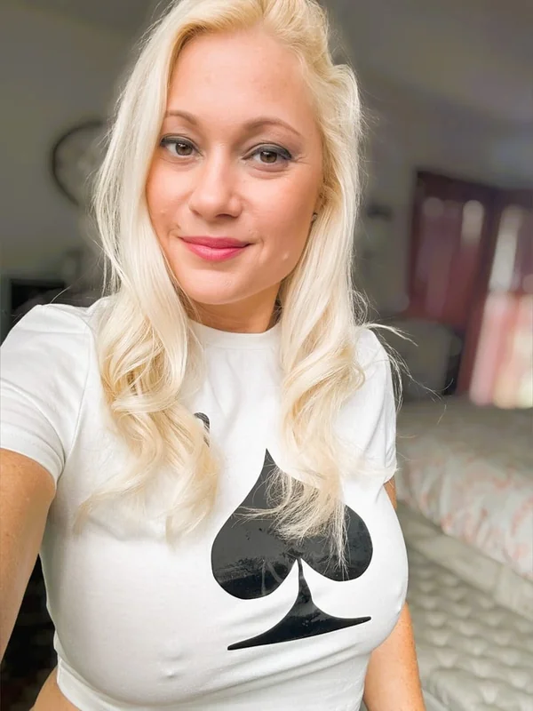 Kimbrrrjaxxx OnlyFans blonde creator