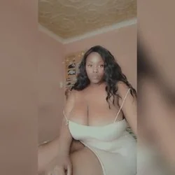 Kimmani181 OnlyFans creator with engaging content