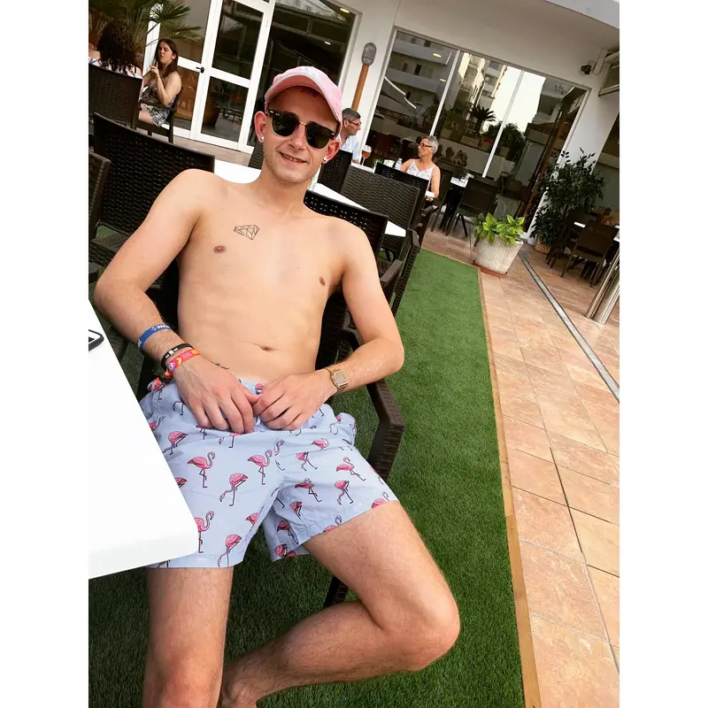 Kingbee122 OnlyFans profile with exclusive content