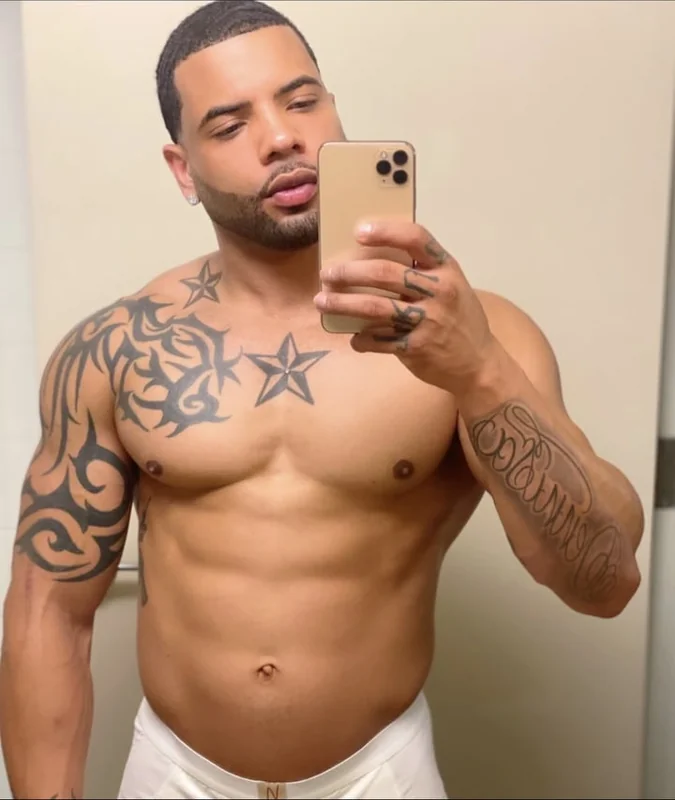 Palujo OnlyFans profile with unique content