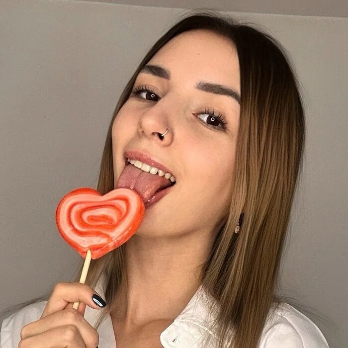 Kira Chaikovsky OnlyFans magical fairy content