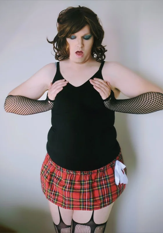 Kiraszasissy OnlyFans profile picture - Submissive Sissy Girl