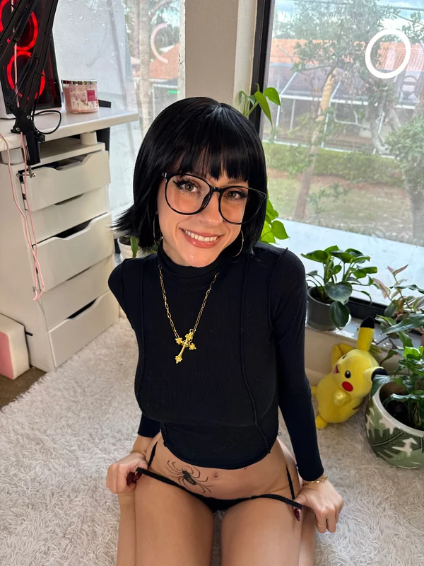 Kitty OnlyFans creator with glasses