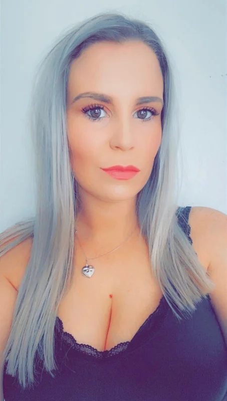 Sweet cheeks OnlyFans creator and breastfeeding mama