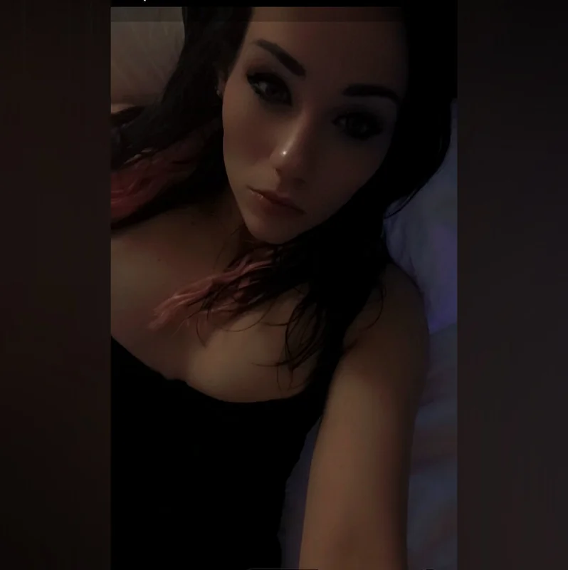 Kylie Kumms OnlyFans profile with sweet smile