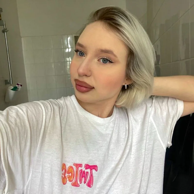 Anastasia Diamond OnlyFans creative tattooed artist