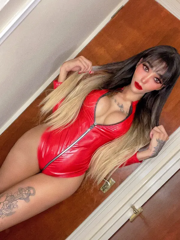Lana Almeida OnlyFans creator with engaging content