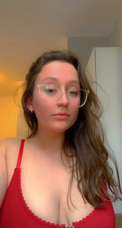 Lanamarie69 OnlyFans stoner girl next door