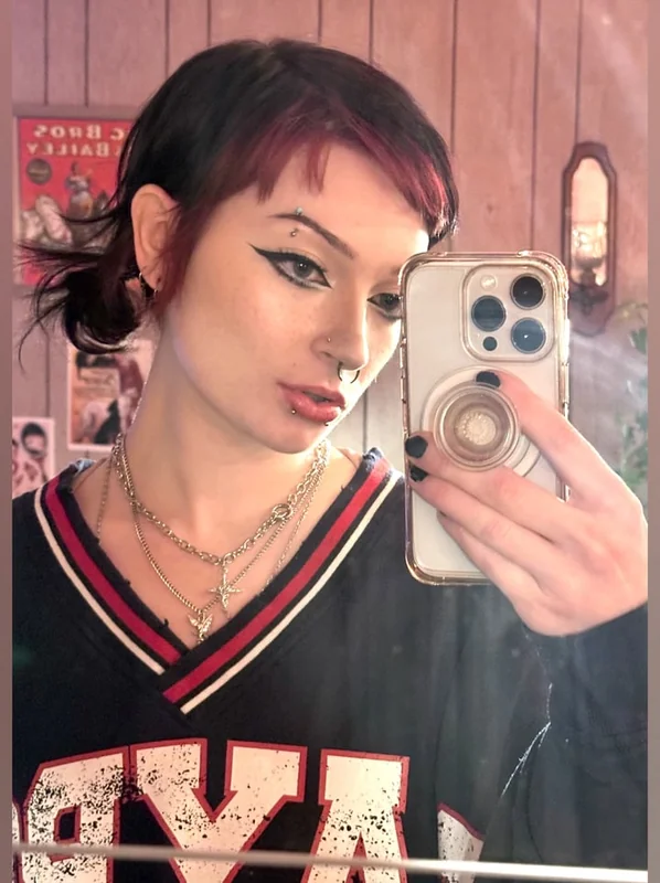 lane w. ✮ ⋆ ˚。𖦹 ⋆。°✩ OnlyFans Creator with Red Hair