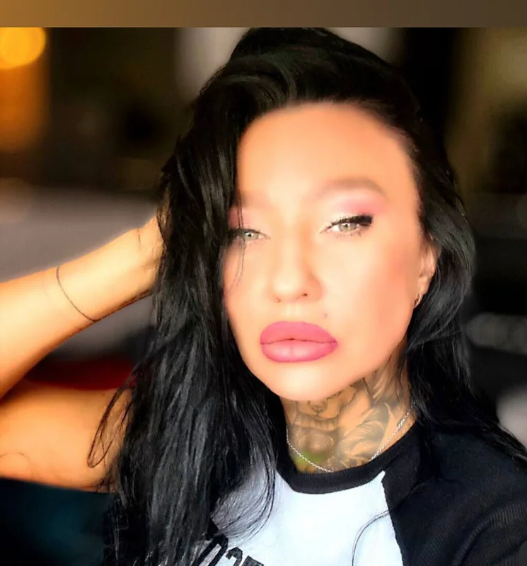 Lanochka OnlyFans tattooed creator
