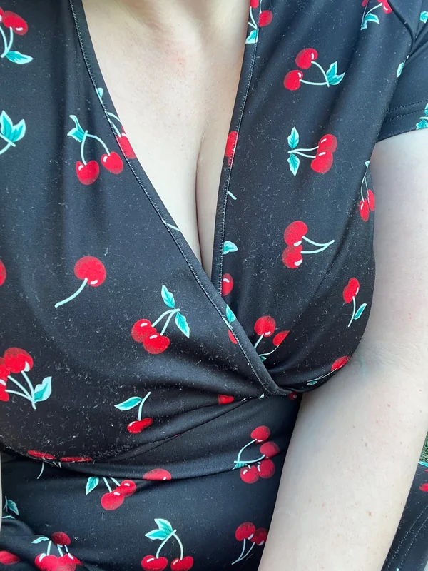 Leah OnlyFans big tits