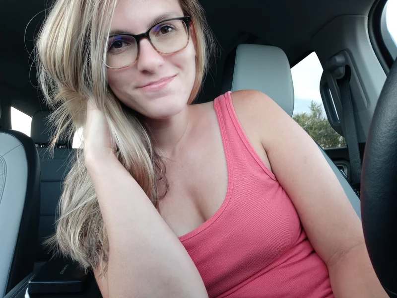 Las Vegas Lover OnlyFans profile picture - Tall and Curvy