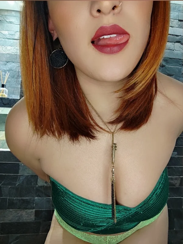 Lau Mont OnlyFans profile with exclusive content.