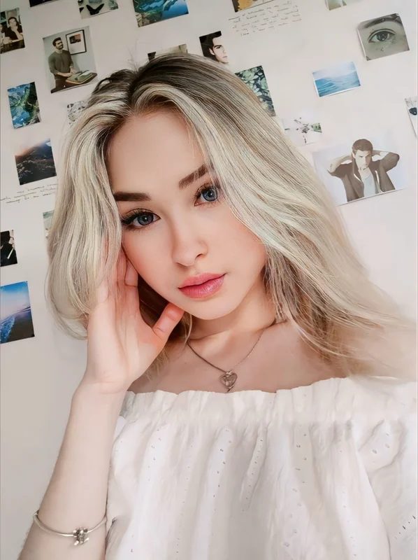 Leila Snow OnlyFans creator with a kind personality