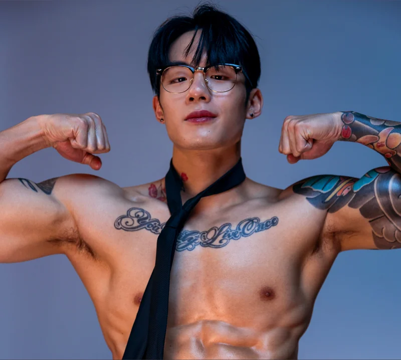 Levitw OnlyFans creator with a charming style