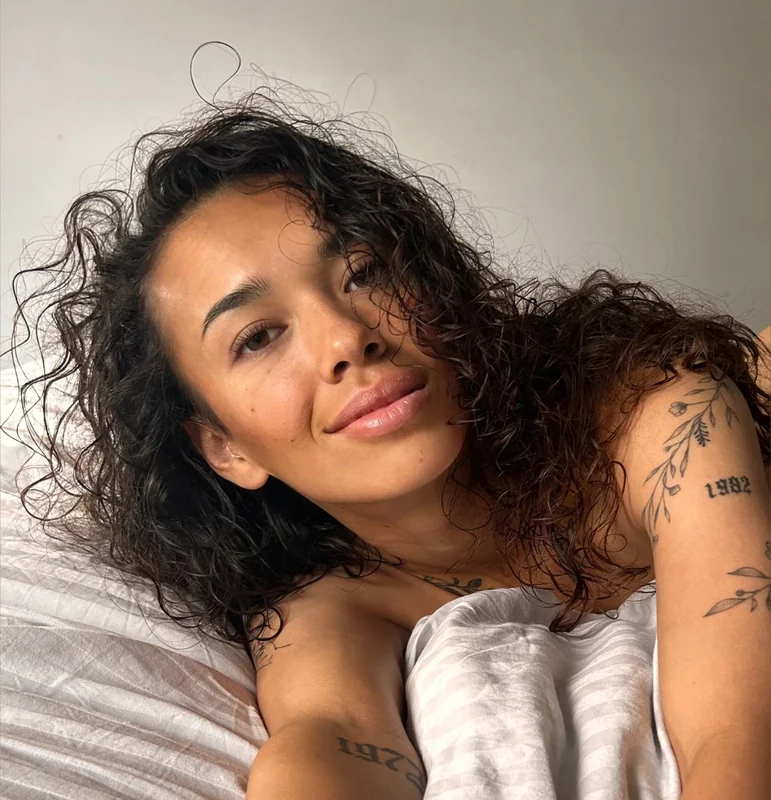 Leya 🌸 OnlyFans creator with a fun style