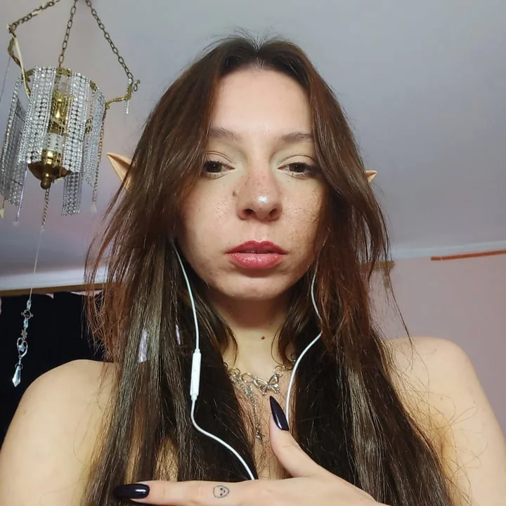 Lilmo11y OnlyFans anime enthusiast