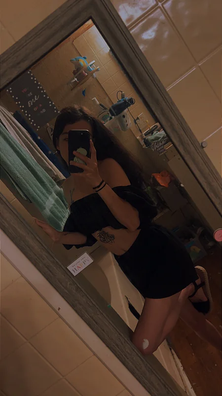 Babydoll OnlyFans petite tattooed girl