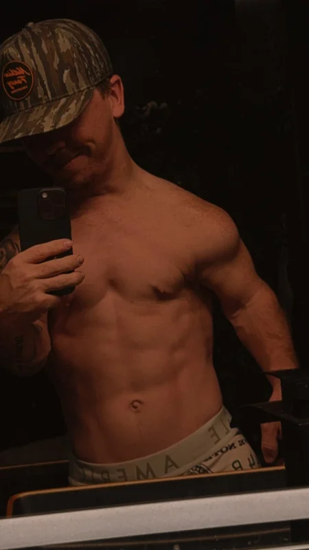 Lilzfit OnlyFans athletic personality