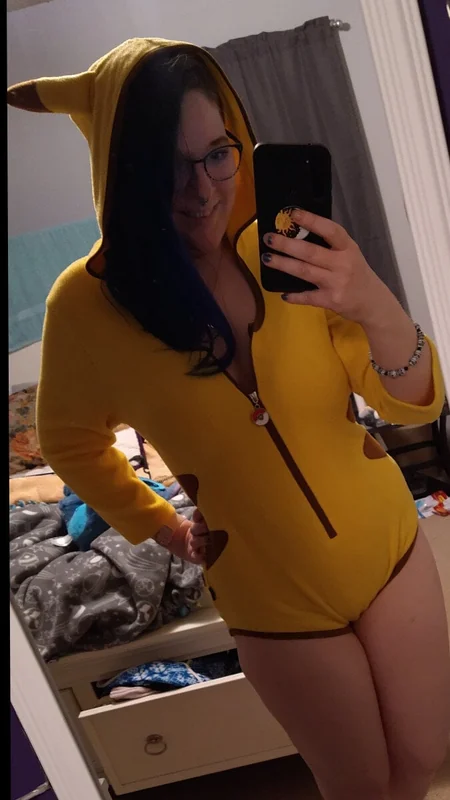 Littleness OnlyFans cosplay creator