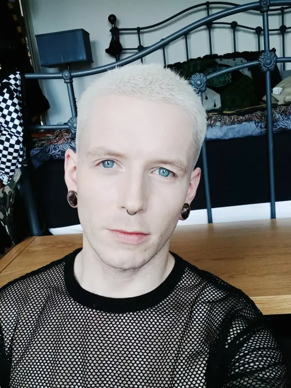 London Irish Bottom OnlyFans Slim Pierced