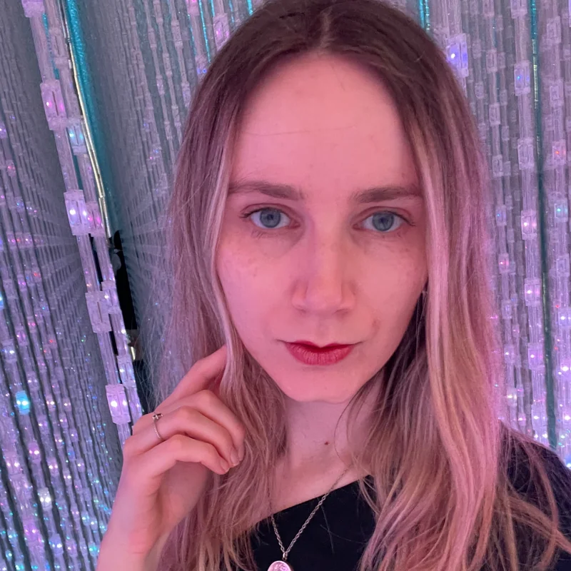 Julia OnlyFans creator with engaging content