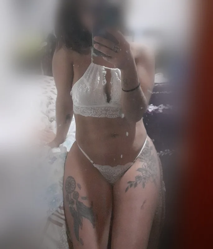 Lorenita OnlyFans creator with exclusive content