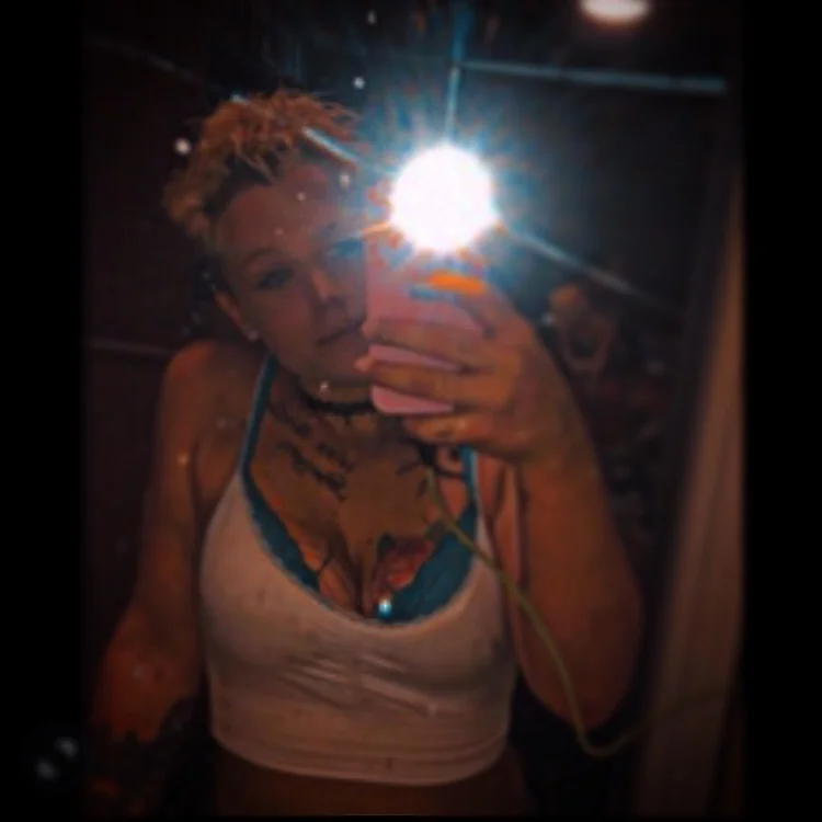 Savvy Savvy OnlyFans tattooed beauty