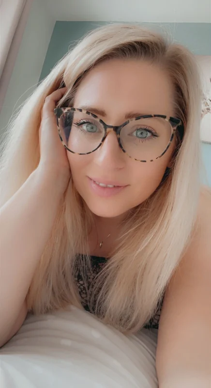 Lottie TOP1% OnlyFans creator with full nudity