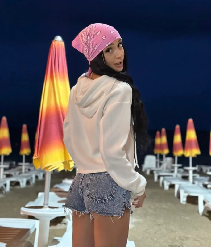 Andreea OnlyFans creator with custom content