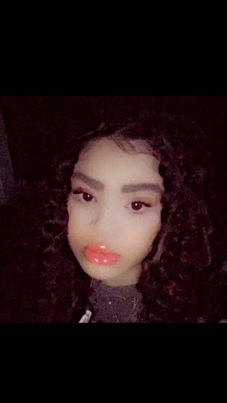 Mama’s OnlyFans profile with playful personality