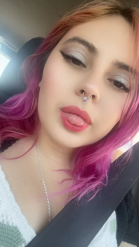 Lovely Kitten OnlyFans alternative content creator