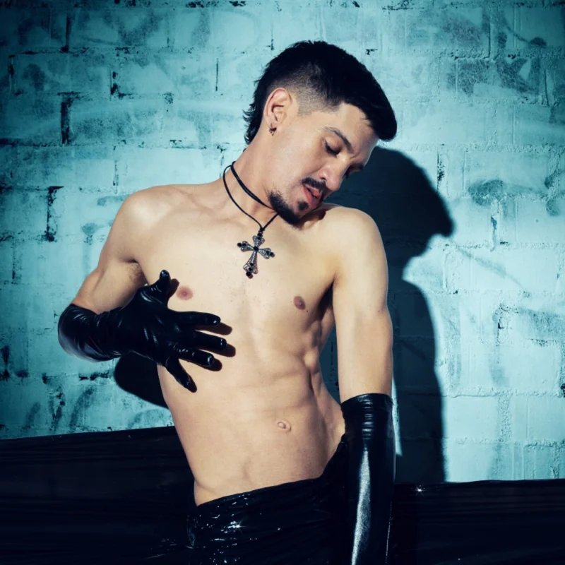 Lucas Alvarez Private Pole OnlyFans high heels pole