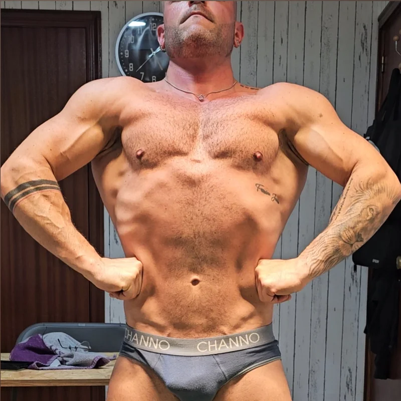 LukasBCN88 OnlyFans creator with personalized content