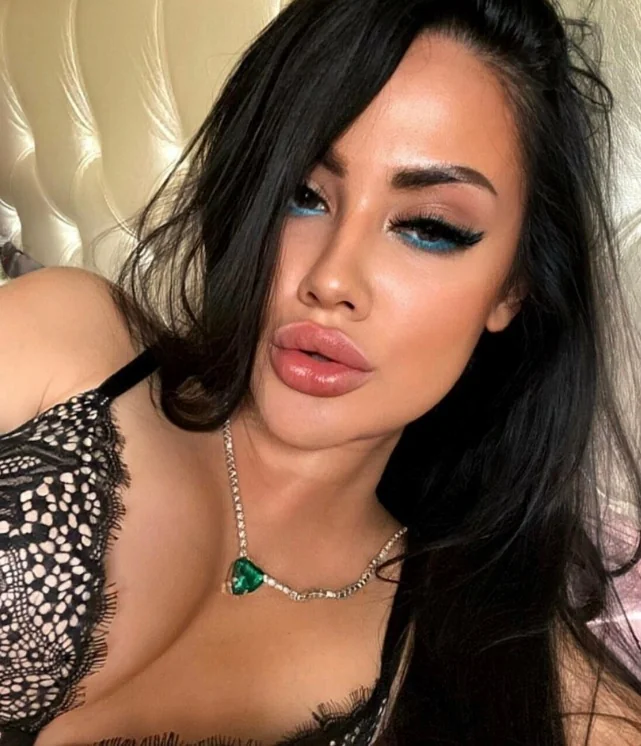 lumi_amura OnlyFans creator with captivating content