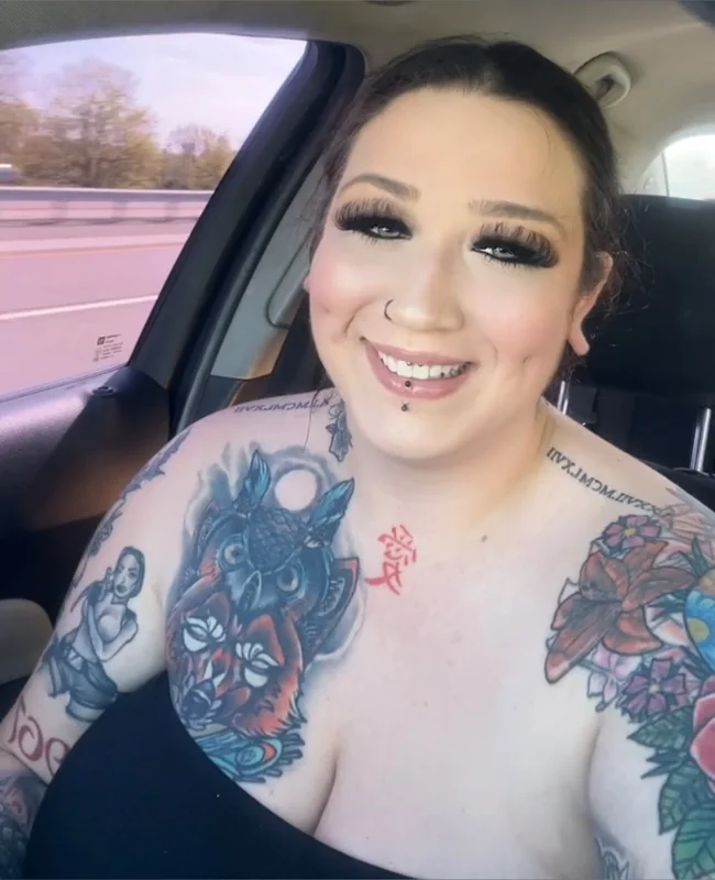 Krystal Lunaticki OnlyFans tattooed creator