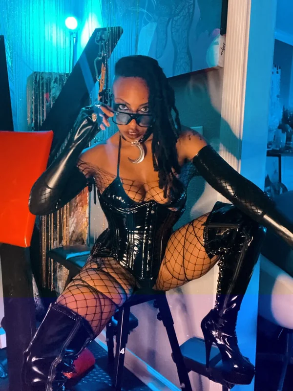 Madamcarmen2 on OnlyFans featuring fetish content
