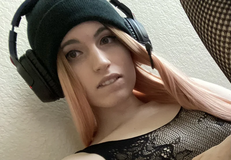 MaddieTwT OnlyFans creator with exclusive content