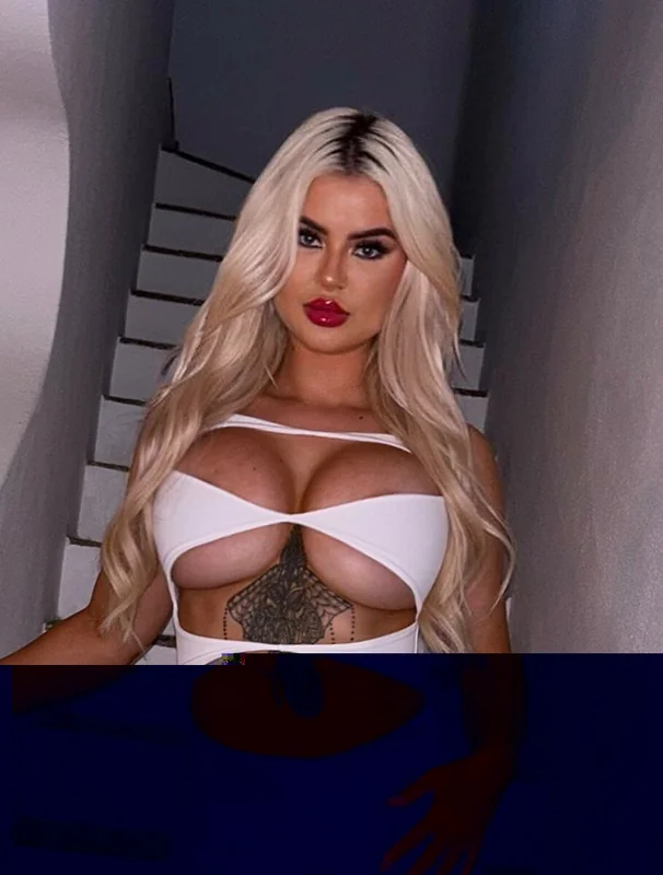 Maddysmith111 OnlyFans creator with engaging content