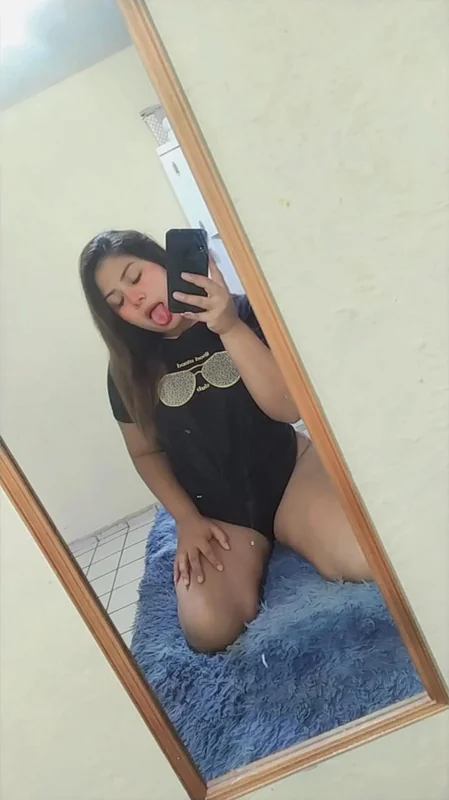 Madre Santa OnlyFans Brunette Creator