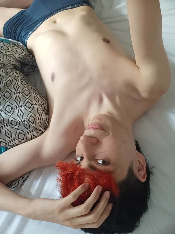 twinkowo OnlyFans creator with exclusive content