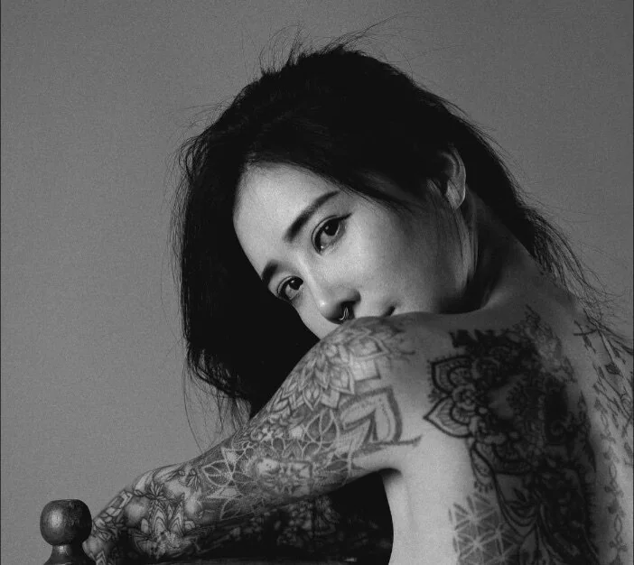 Magicallychloe OnlyFans Korean tattooed model