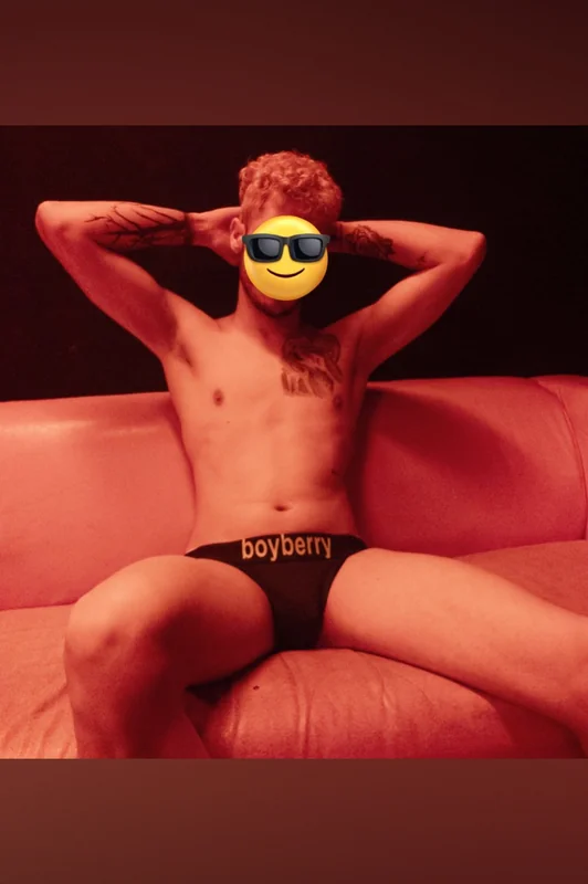 MAIKEL OnlyFans creator with a unique experience