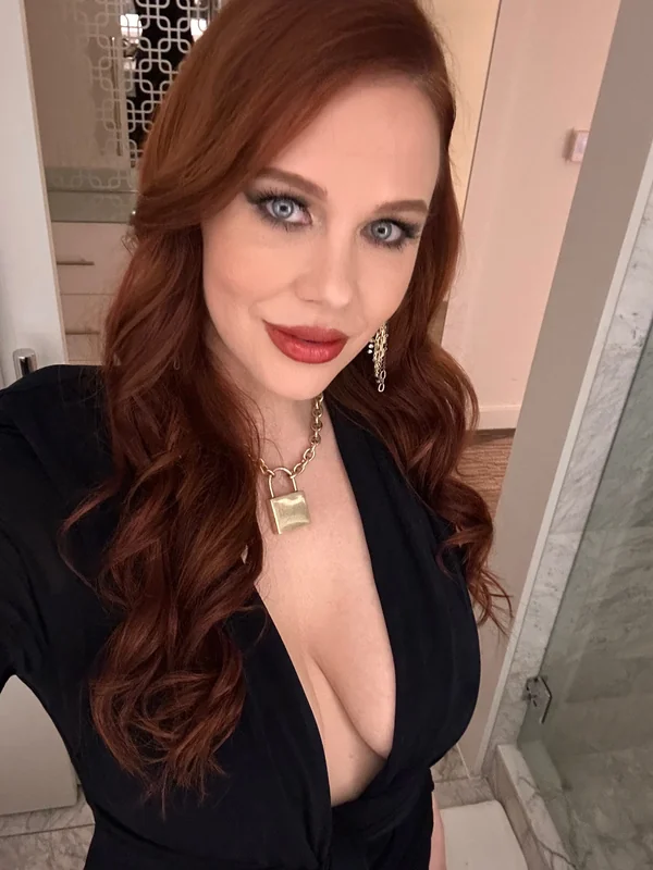 Maitland Ward OnlyFans glamorous creator