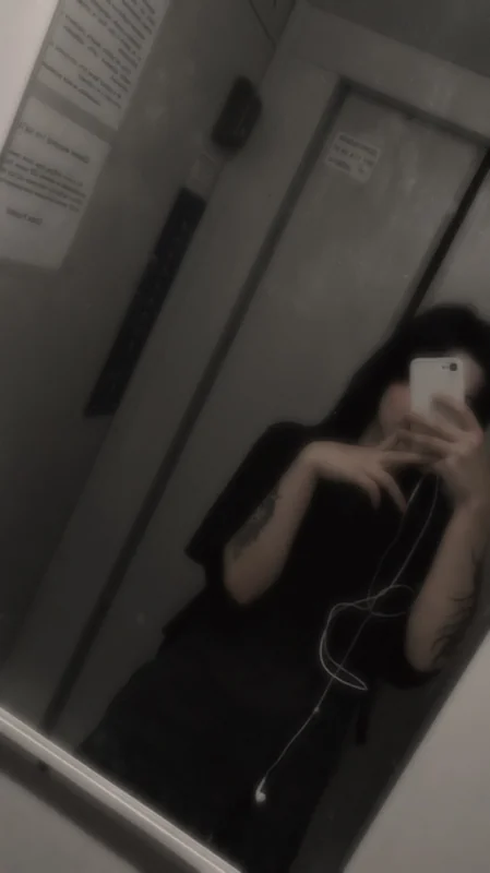 Makiko OnlyFans creator from Ukraine with engaging content.